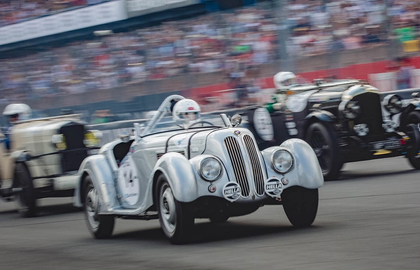 Le Mans Classic on track action